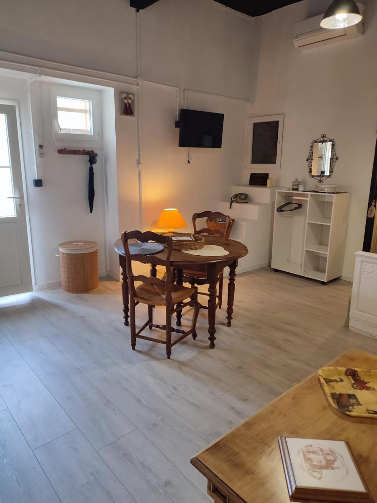 Apartmán Les Oliviers Caumont-sur-Durance Exteriér fotografie